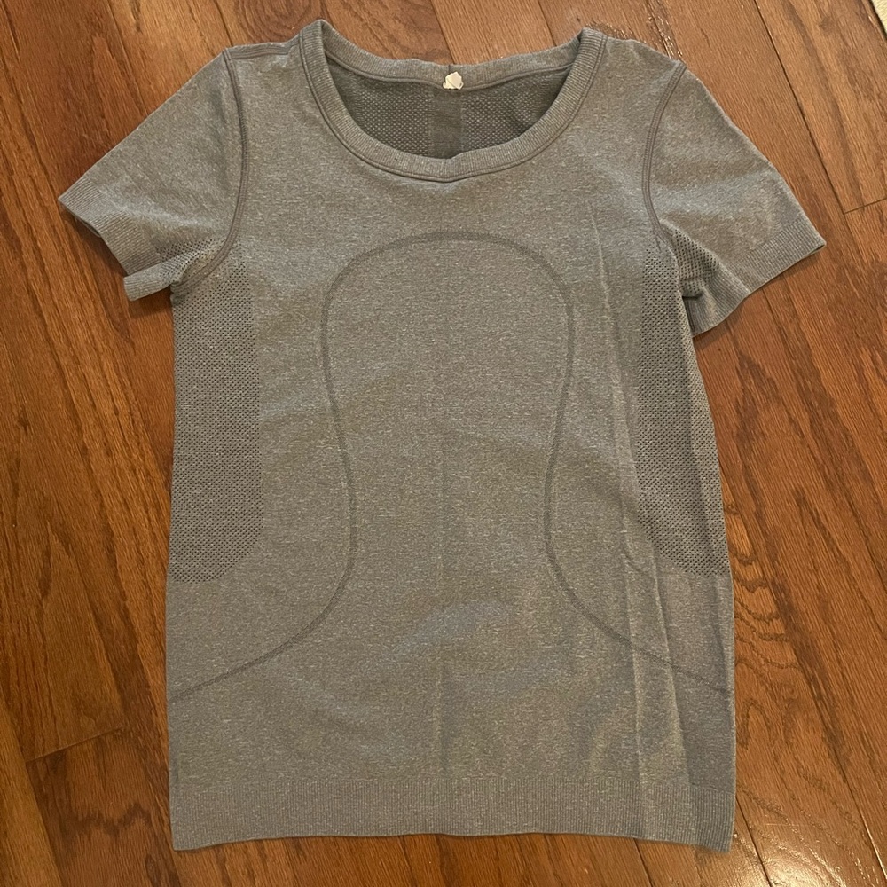 Lululemon Swiftly Tech Short Sleeve Shirt
